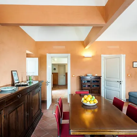 ヴィラ Eremo Sant'emilia *