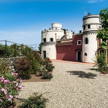 Eremo Sant'emilia * トレカスターニ